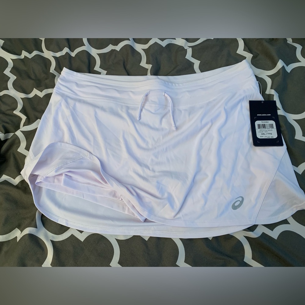 Nwt ASICS motiondry skort 2XL white